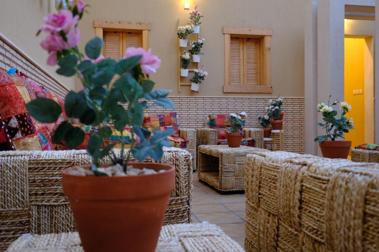 Villa Mnazel Jawraq à Riyad Extérieur photo